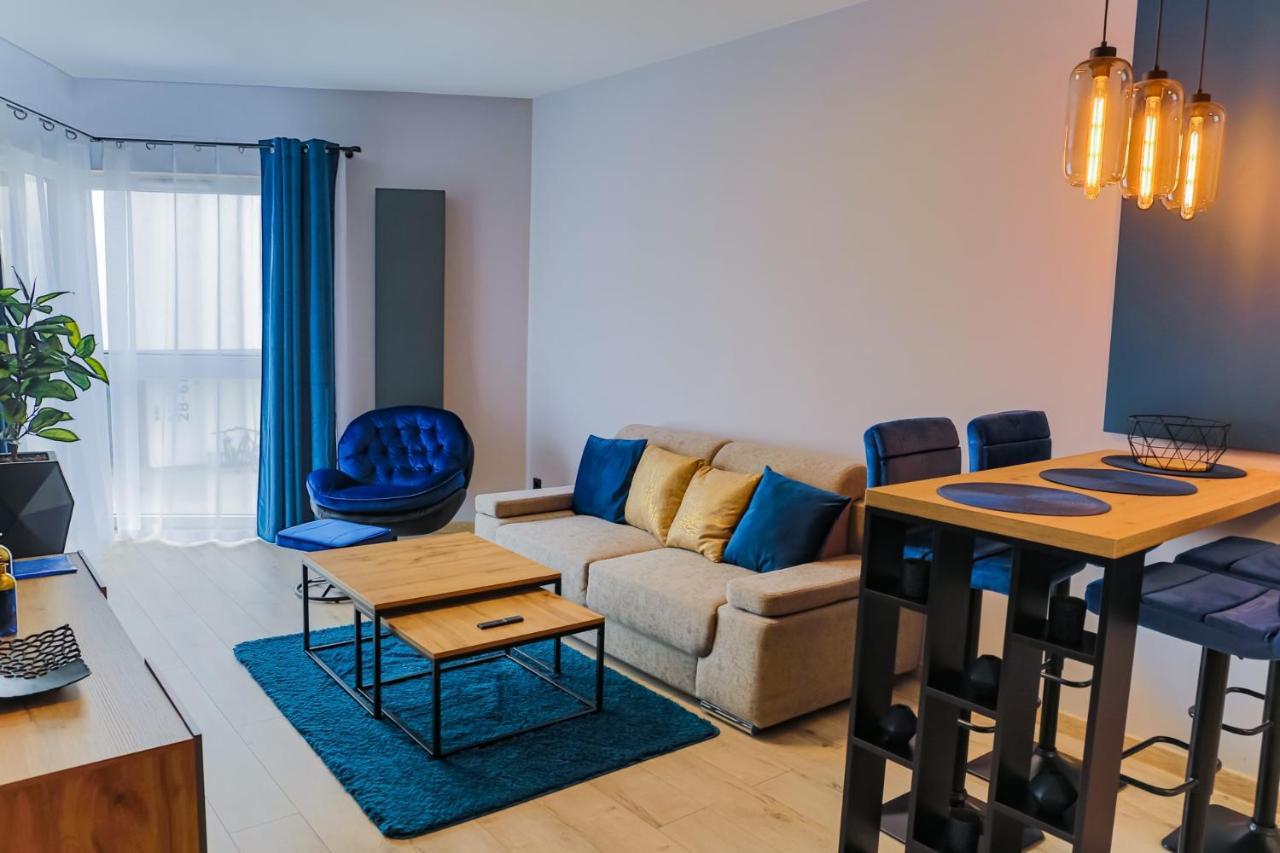Elegance Blue W Let's Sea Basen&spa