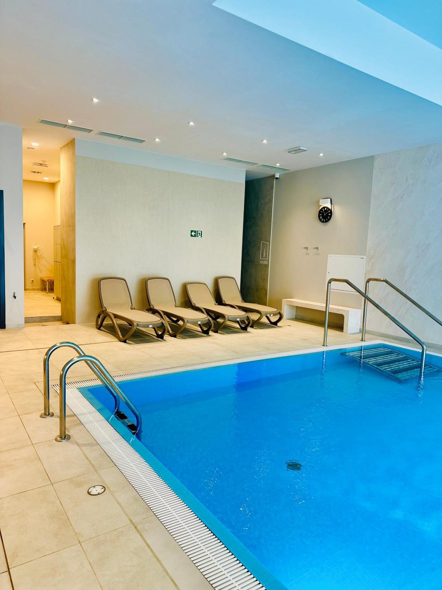 Elegance Blue W Let's Sea Basen&spa *